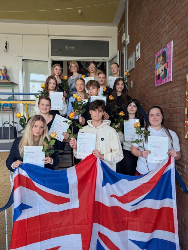 Let’s Celebrate Success – Cambridge-Zertifikate überreicht!